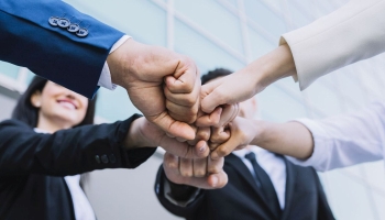 7 estrategias efectivas para hacer que el trabajo en equipo funcione